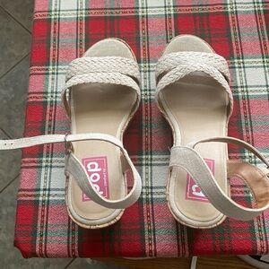Women's Beige Sandals